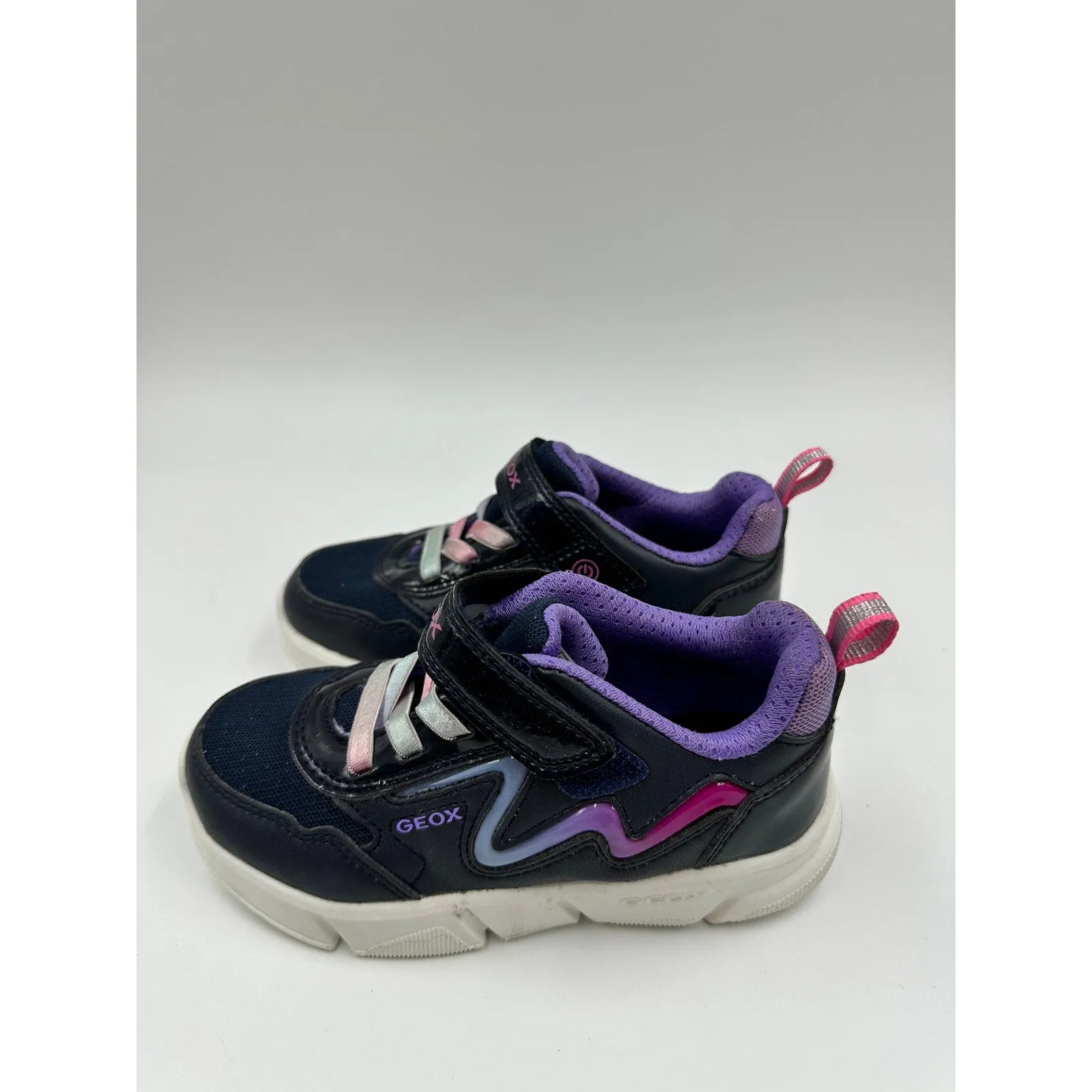 Small Kids/Toddler Size 10, Purple and Pink Kids Low Top Sneakers