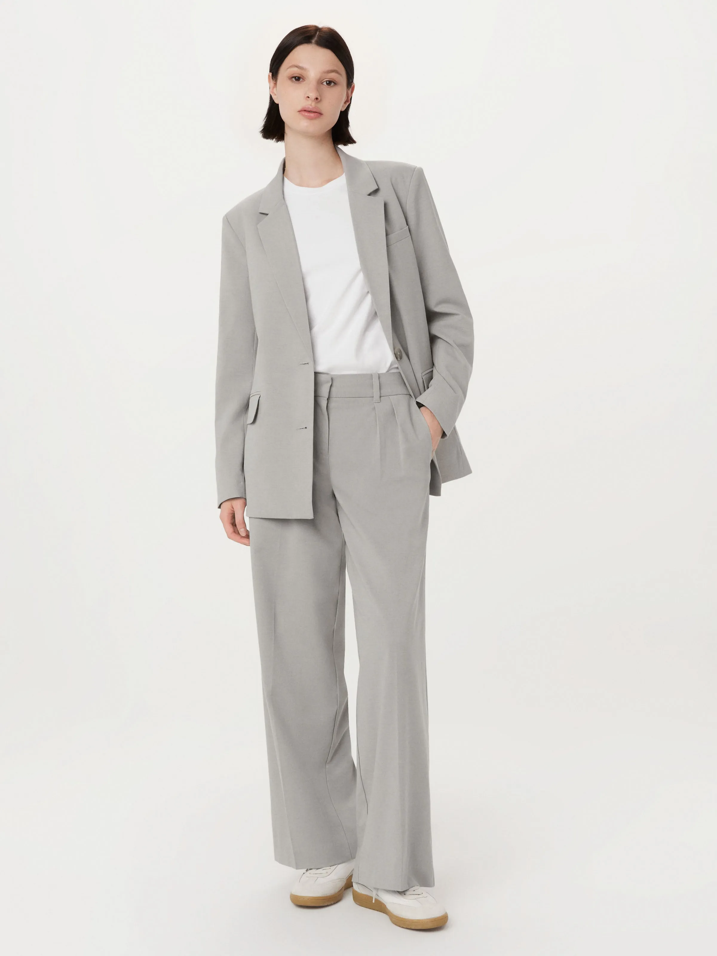 The Relaxed 2-Button Blazer in Light Grey